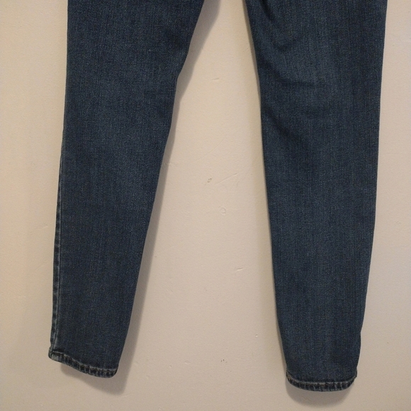 Levi's - 27x28 711 Skinny Distressed Jeans - Picture 11 of 15